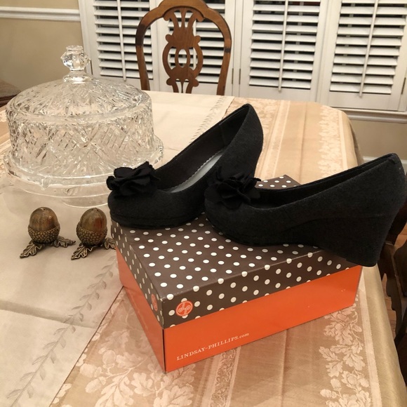 Lindsey Phillips wedges with interchangeable snaps - Picture 4 of 7